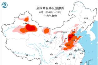 安永佳晒与沙特助教亚亚-图雷合照：很高兴能见到传奇名宿